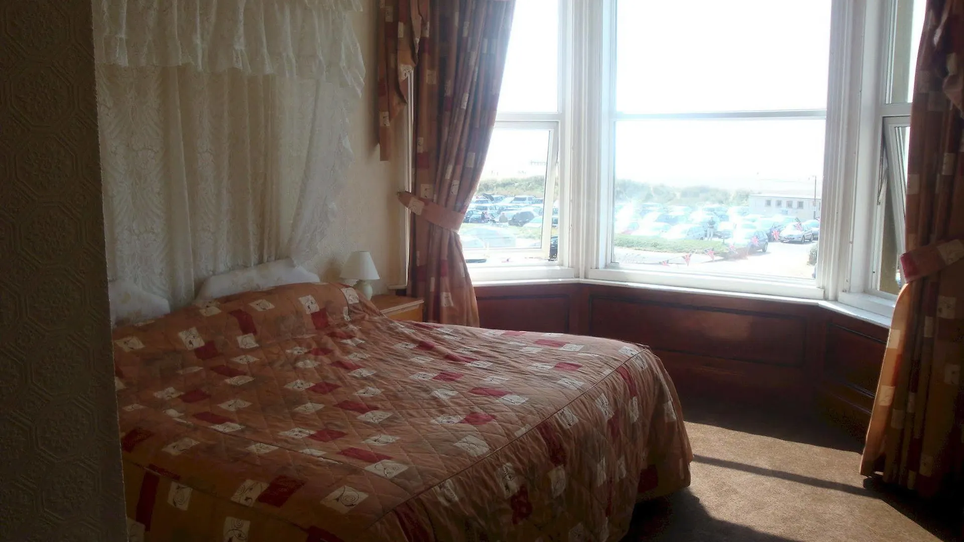Monterey Beach Hotel Lytham St Annes 3*,